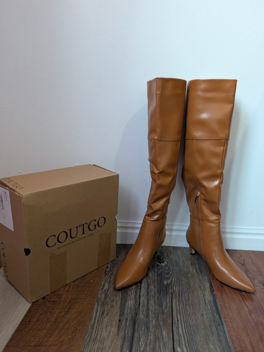 NEW COUTGO Faux Leather Knee-High Boots - Camel - Size 6 (Minor Mark)